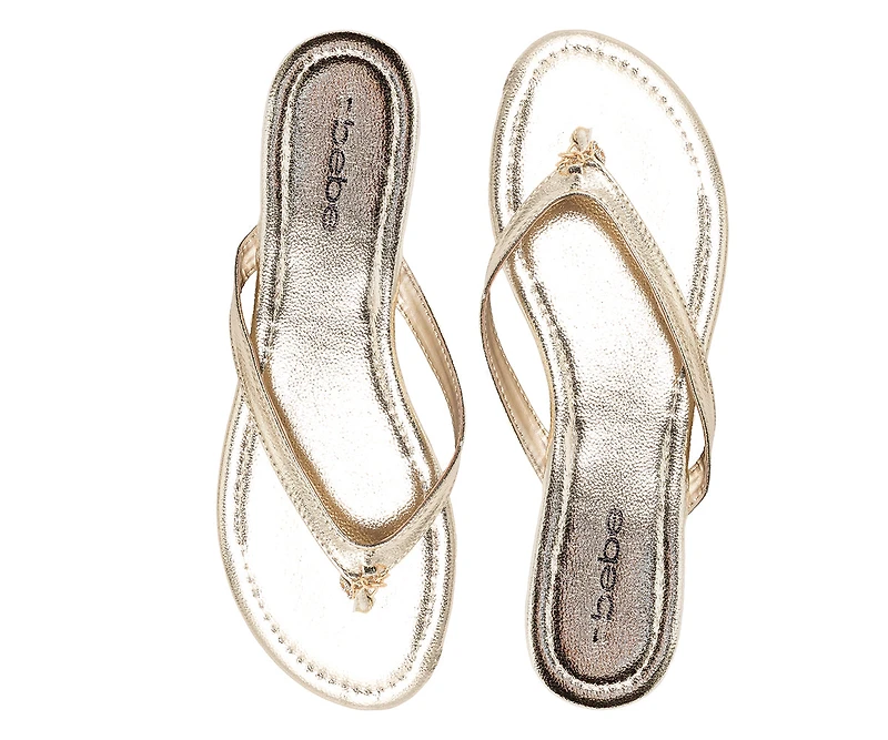 bebe Women's Flat Sandals with Shell Charm Detai