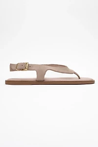 Forever & Always Womens Belinda Leather Thong Sandalss
