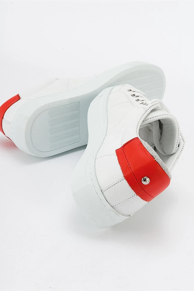 Forever & Always Womens Ayverie Leather Sneaker
