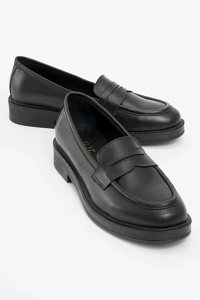Forever & Always Womens Bree Platform Penny Leather Loafer