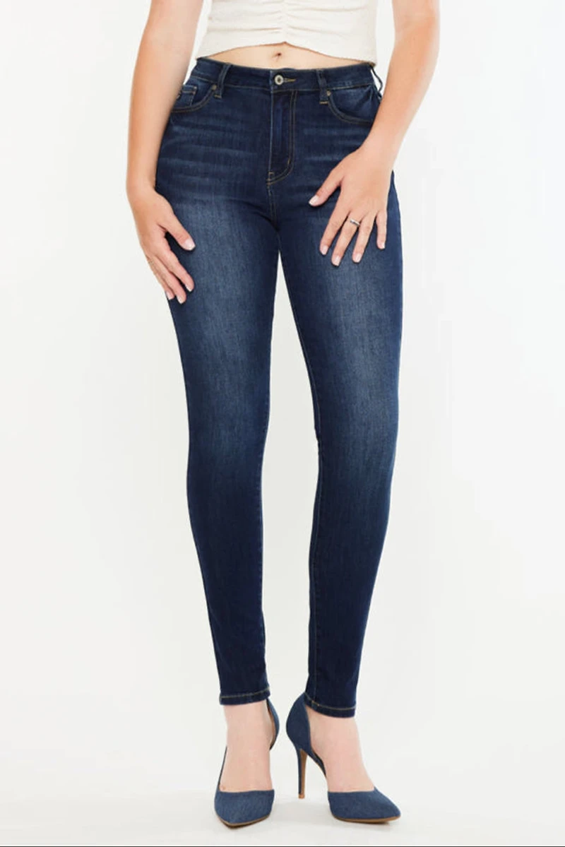 KanCan Women's Curvy Essentials High Rise Skinny Jeans Effie