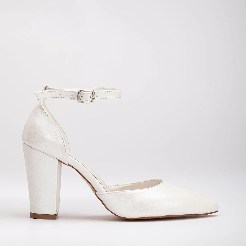 Forever & Always Womens Gisele Closed Toe High Block Heels