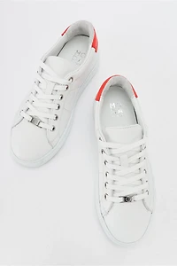Forever & Always Womens Ayverie Leather Sneaker