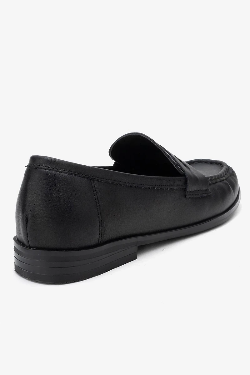 Forever & Always Womens Valia Leather Loafer