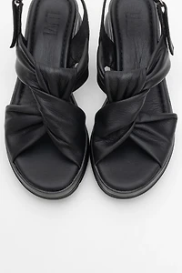Forever & Always Womens Oara Leather Sandals