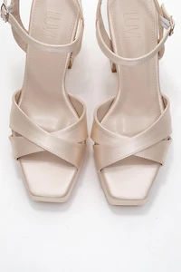 Prologue Shoes Womens Yulia Cross-Strap Platform Heel Sandal
