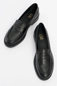 Forever & Always Womens Bree Platform Penny Leather Loafer