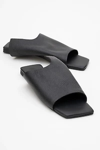 Forever & Always Womens Orianna Leather Slide Sandals