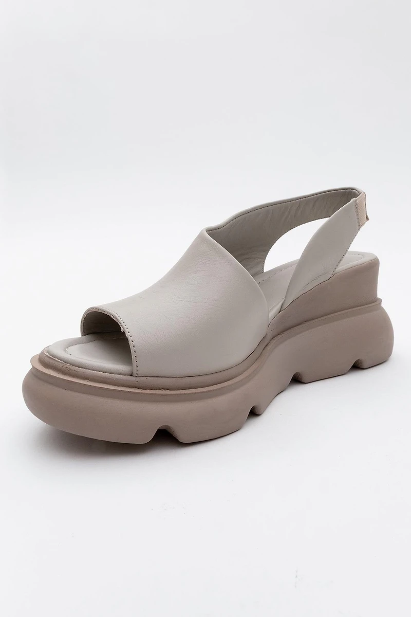 Forever & Always Womens Agusto Leather Platform Sandal