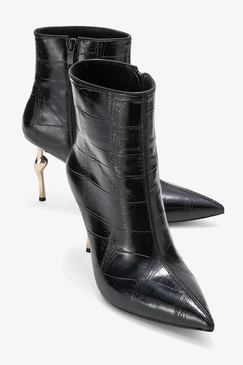 Prologue Shoes Womens Crista Pointed Toe Bootie