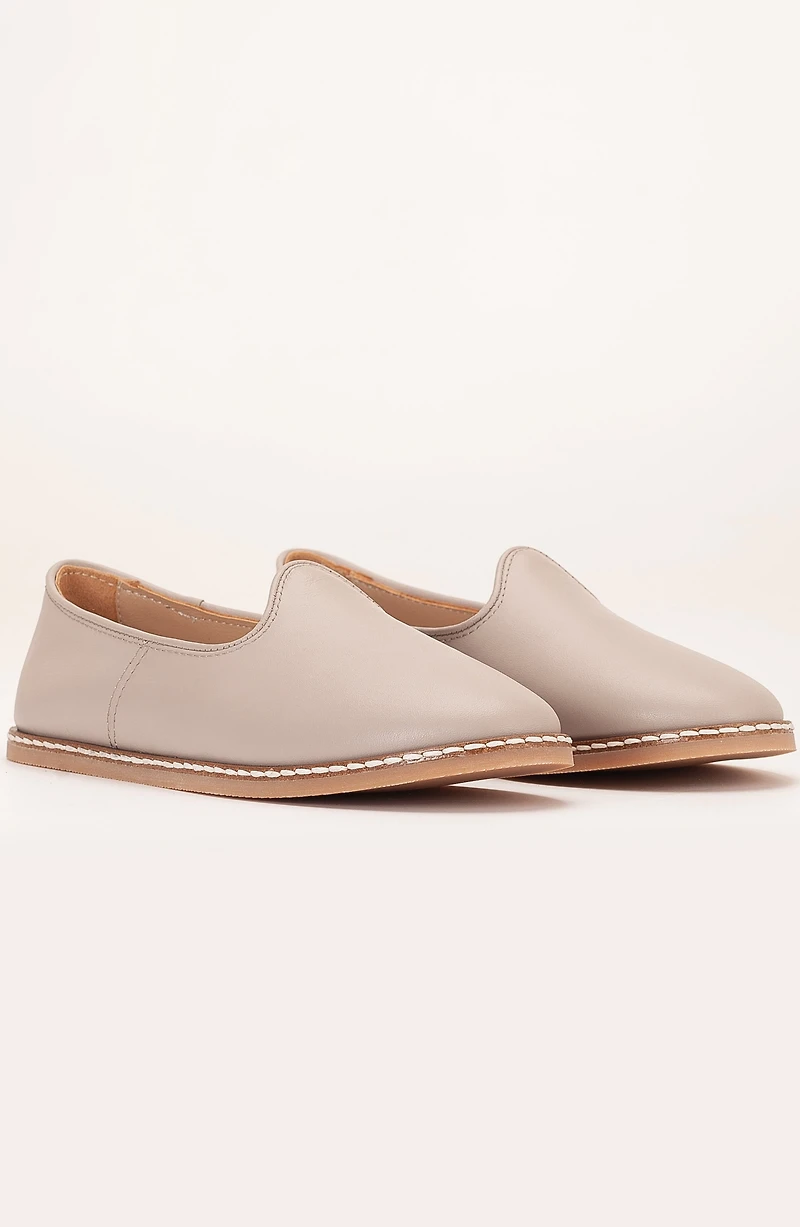 Forever & Always Womens Dalya Leather Slip On Flats