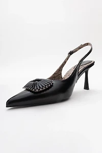 Prologue Shoes Womens Spera Buckled Pointed Toe Pump