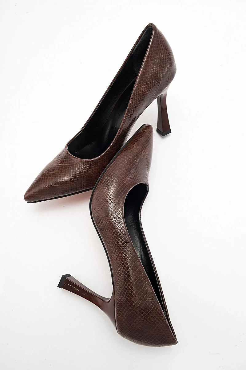 Prologue Shoes Womens Forest Pointed Toe Pump