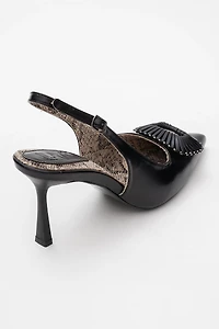 Prologue Shoes Womens Spera Buckled Pointed Toe Pump