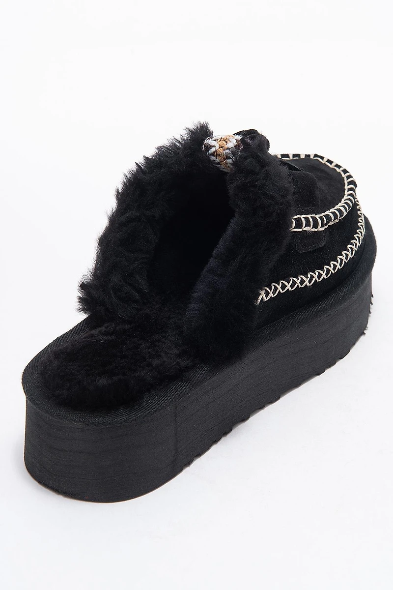 Forever & Always Womens Yalina Leather Platform Moccasin Slippers
