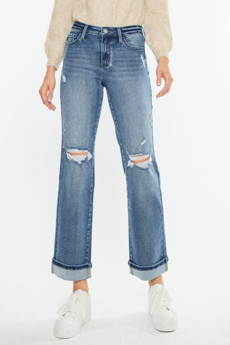 KanCan Women's Essentials Mid Rise True Straight Leg Jeans Carrie
