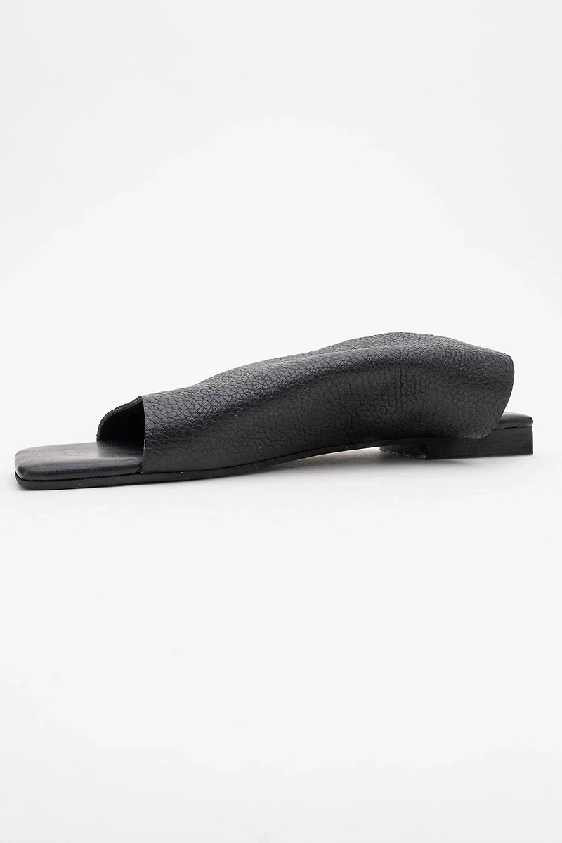 Forever & Always Womens Orianna Leather Slide Sandals