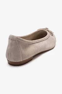 Forever & Always Womens Nopos Leather Cap Toe Ballet Flats