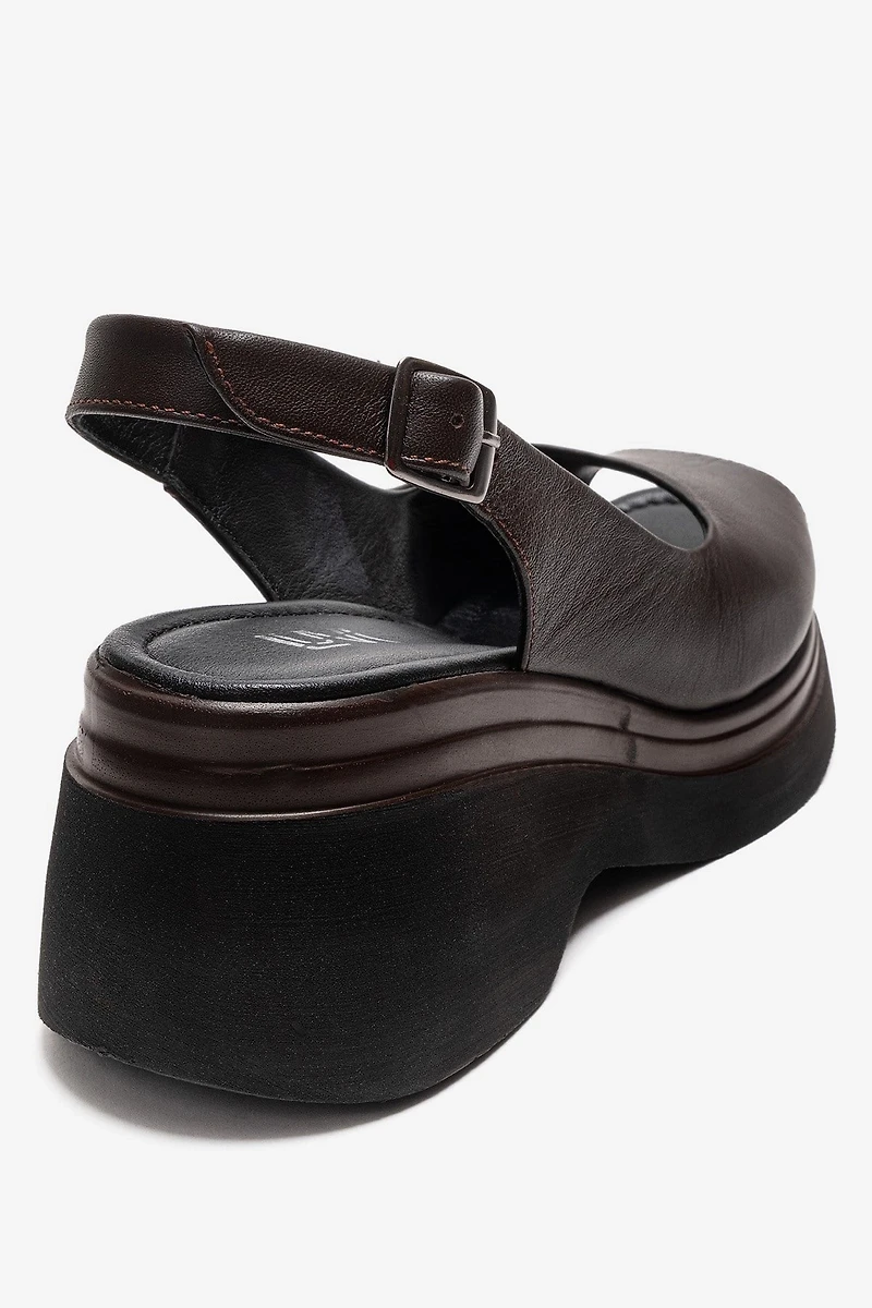 Forever & Always Womens Laure Leather Wedge Sandals
