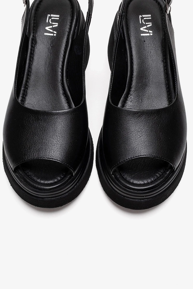 Forever & Always Womens Laure Leather Wedge Sandals
