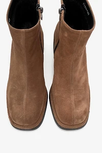 Forever & Always Womens Junae Leather Block Heel Boots