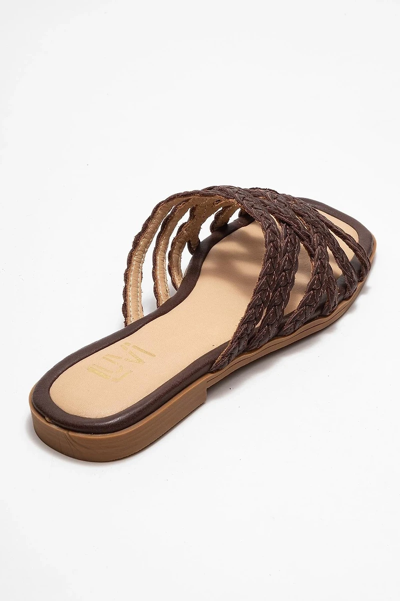 Forever & Always Womens Alisha Leather Slide Sandal