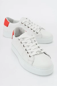 Forever & Always Womens Ayverie Leather Sneaker