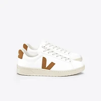 Veja Women's Urca Sneakers