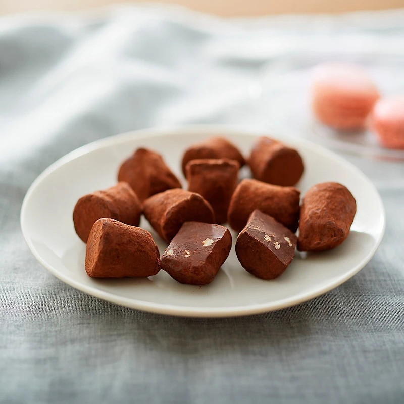 Raspberry Macaron Cacao Truffles