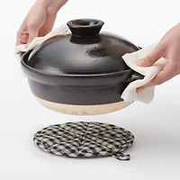 Plain Weave Linen Pot Holder & Trivet - Gingham Check