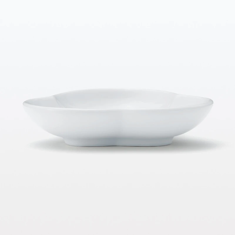 Hasami Ware Lucky Small Plate - Pine - White