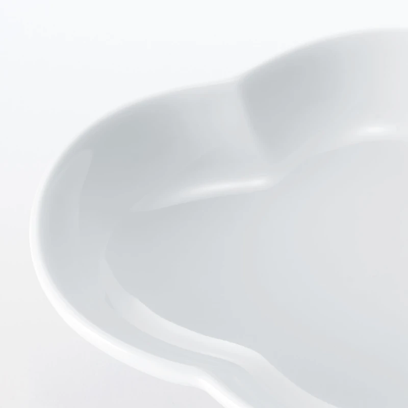 Hasami Ware Lucky Small Plate - Pine - White