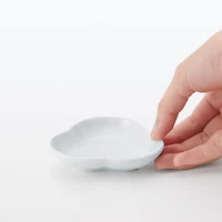 Hasami Ware Lucky Small Plate - Pine - White