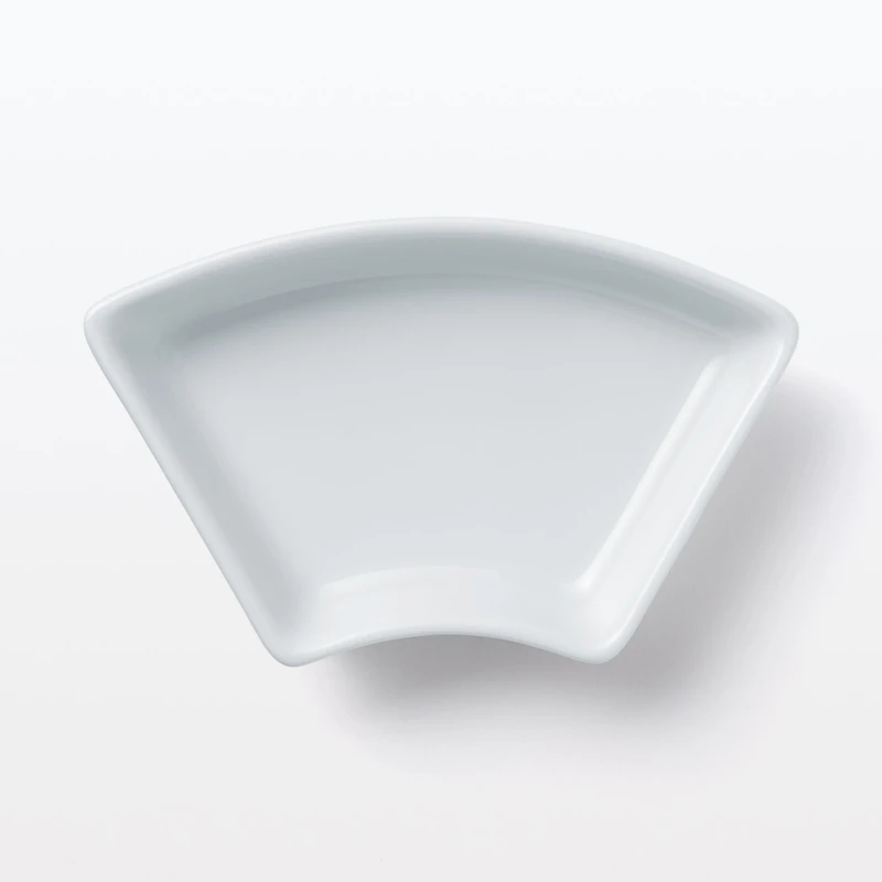 Hasami Ware Lucky Small Plate - Fan - White