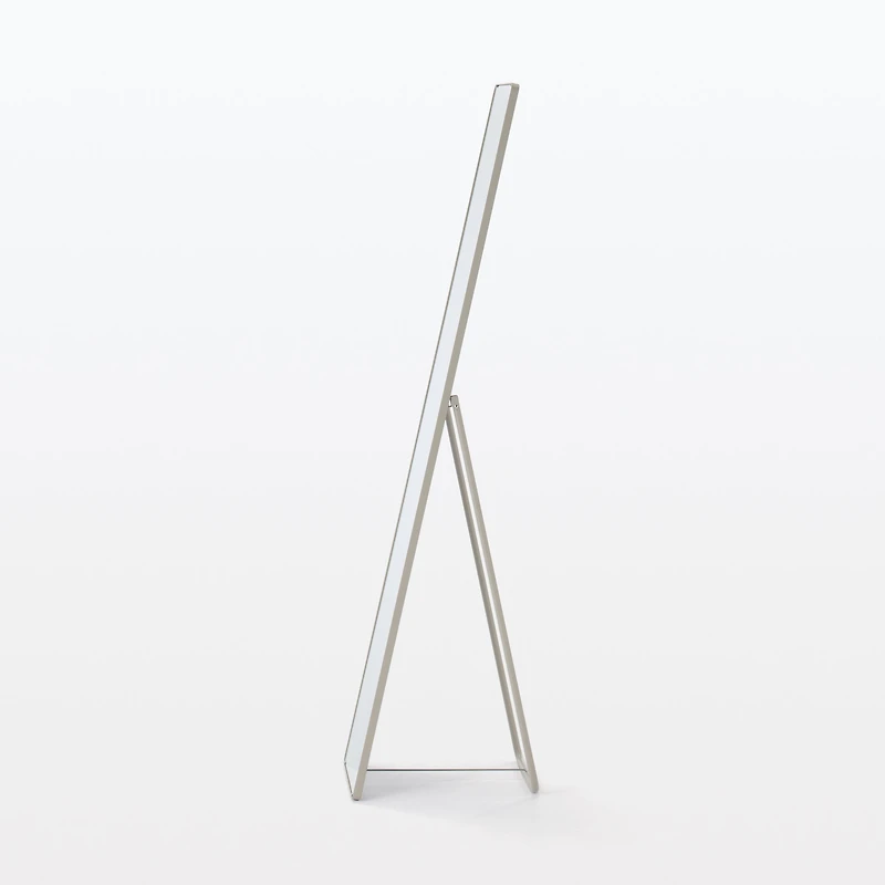 Steel Pipe Stand Mirror