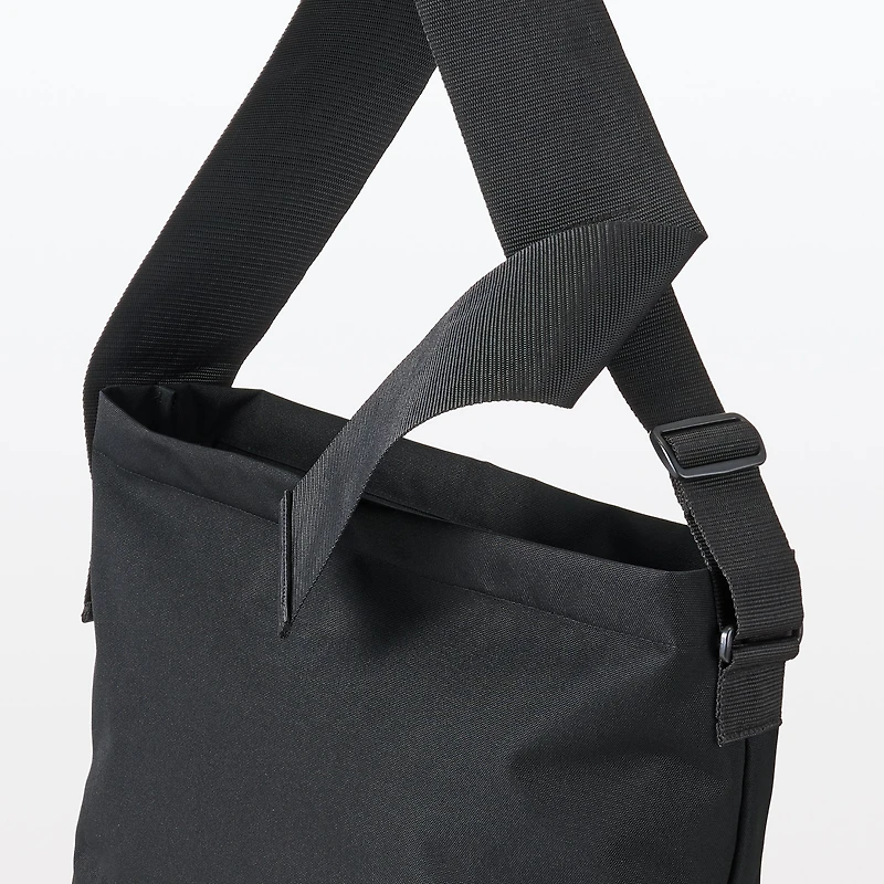 Thick Square Belt Shoulder Bag