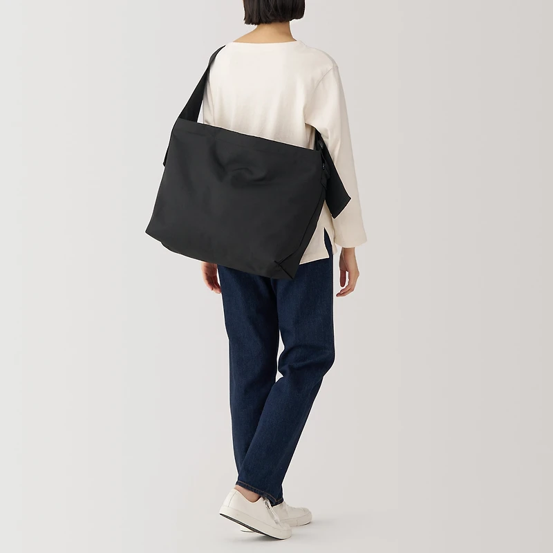 Thick Square Belt Shoulder Bag
