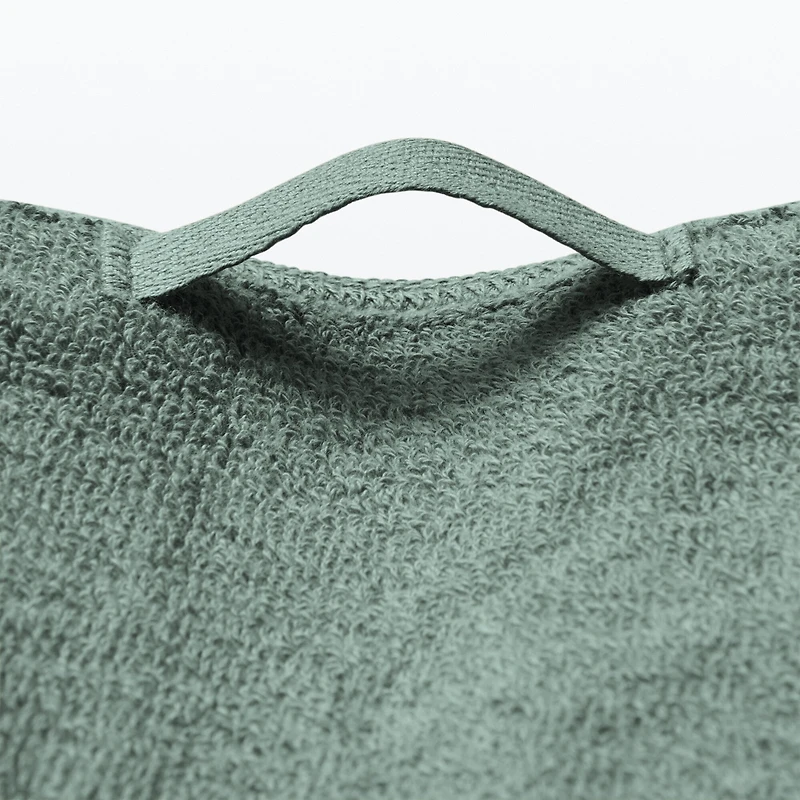 Twin Pile Bath Towel with Loop