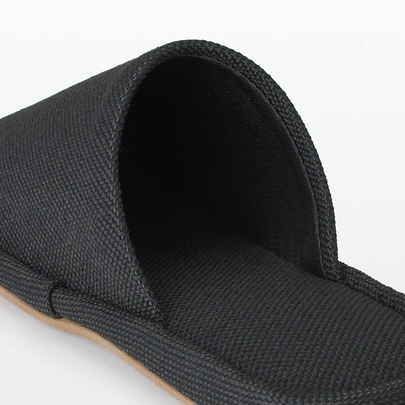 Either-Foot Slippers