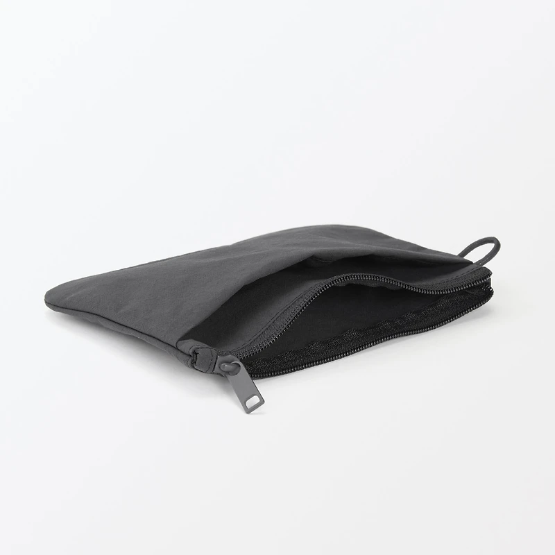 Wrinkled Nylon Flat Pouch - Medium