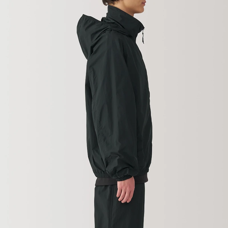 Men's Water Repellent Nylon Packable Windbreaker