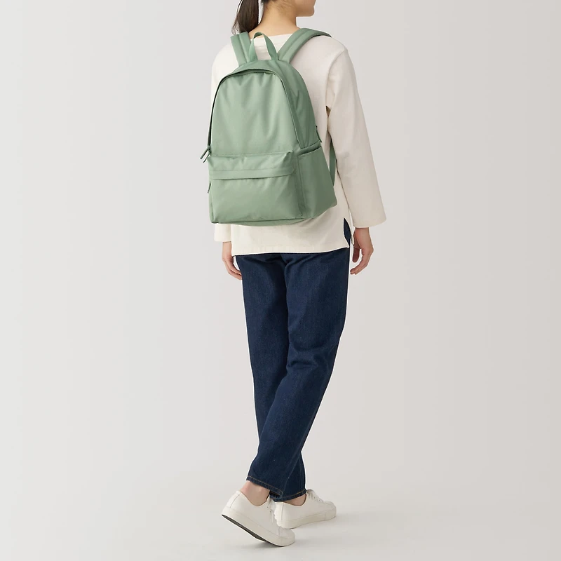 Less Tiring Water Repellent Backpack