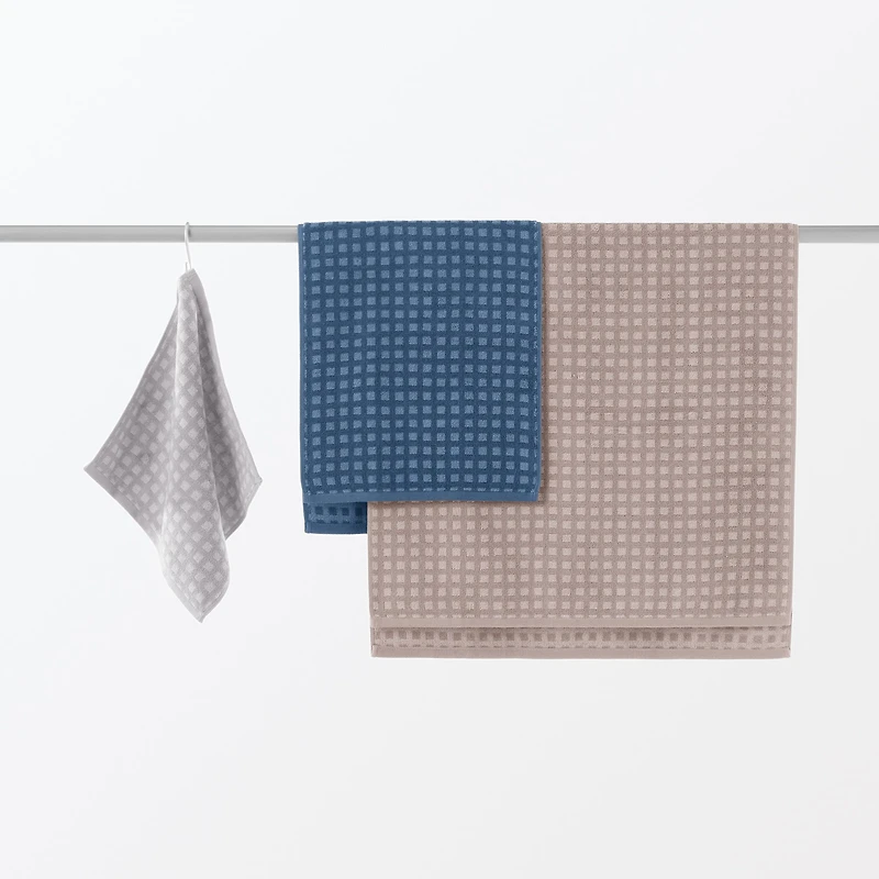 Twin Pile Bath Towel
