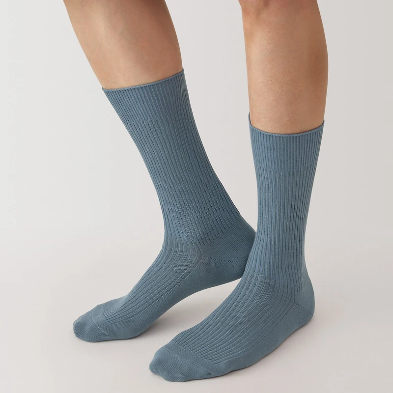 Right Angle Ribbed Socks