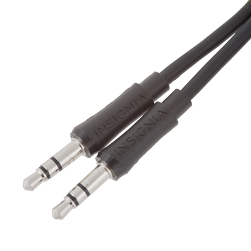 Insignia 1.8m (6 ft.) 3.5mm Audio Cable (NS-MP3AX-C) - Only at Best Buy