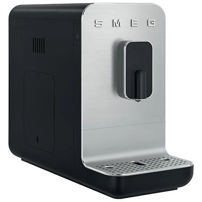 Smeg Automatic Espresso Machine - Matte Black