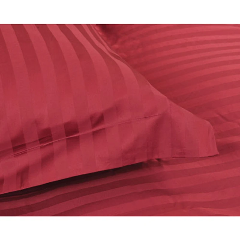 Ens. housse de couette en coton égyptien cont. 300 Damask Stripe de Maholi - Très grand lit - Rubis