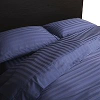 Ensemble de draps contexture 300 collection Damask Stripe de Maholi - Très grand lit - Marine