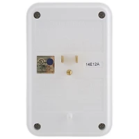 Insignia 4-Outlet Surge Protector With USB - Only at Best Buy