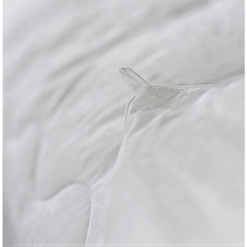 Luxeport 300 Thread Count Premium Light Silk Duvet - Queen - White